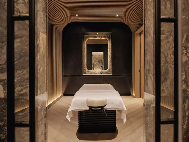 spa-treatment-room-1584039817-3