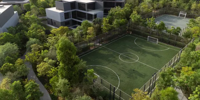Basketball & Padel Courts